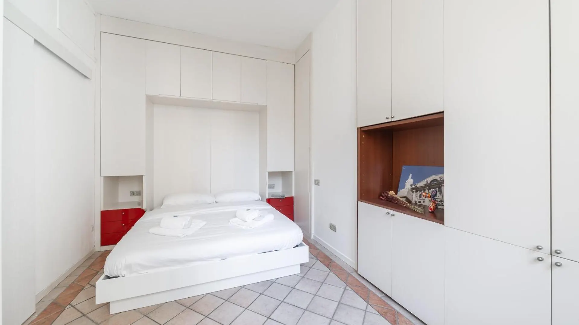Stunning & Central 1Bdr With Terrace In Cadorna Area By Rentopolis Milano