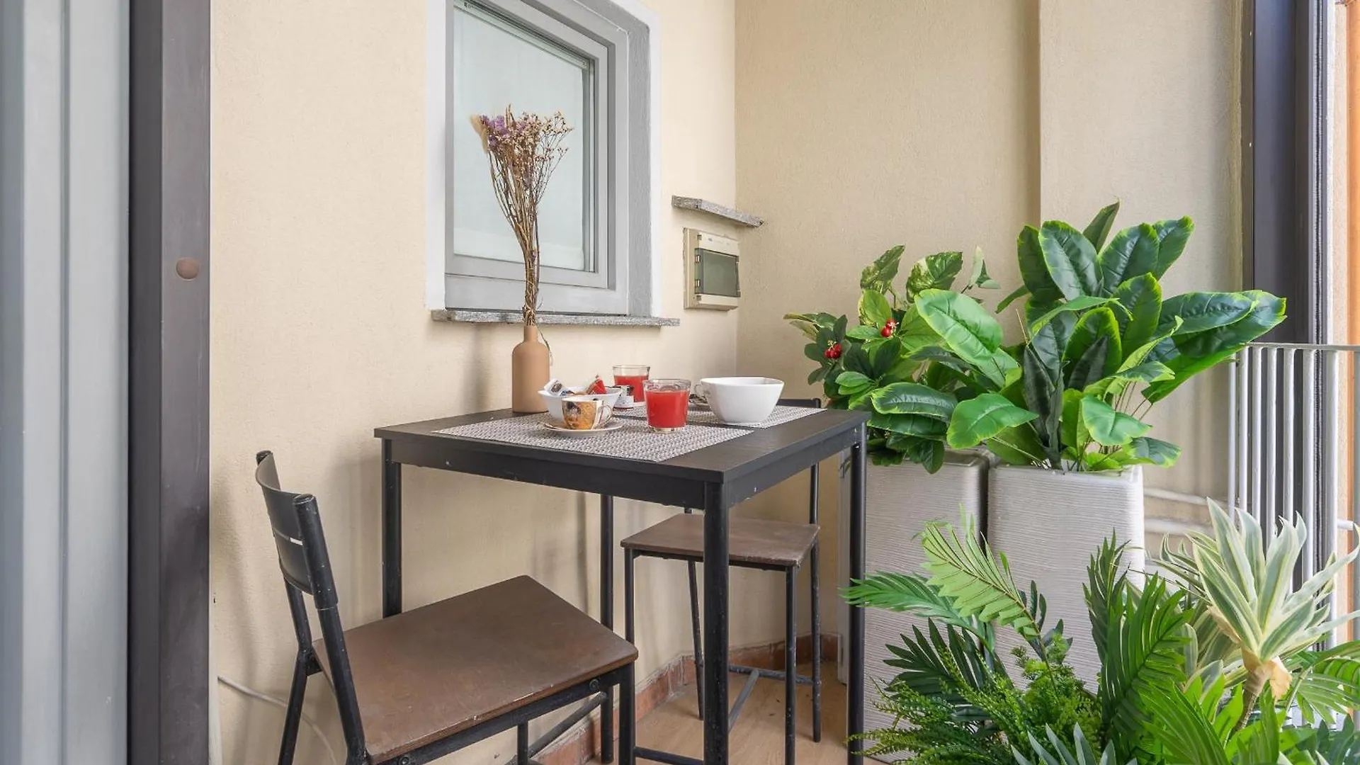 Stunning & Central 1Bdr With Terrace In Cadorna Area By Rentopolis Milan Italy