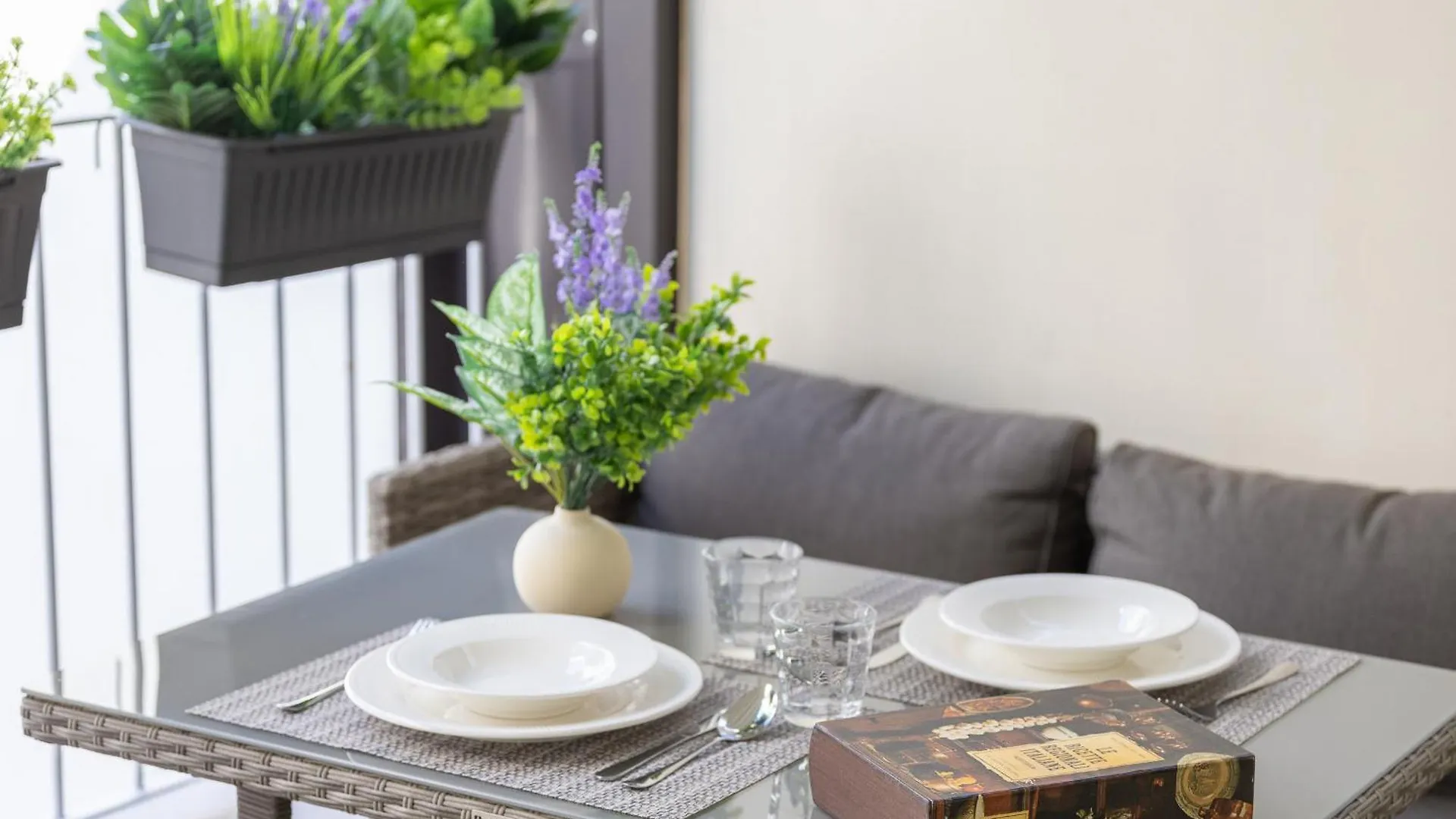 Apartment Stunning & Central 1Bdr With Terrace In Cadorna Area By Rentopolis Milan