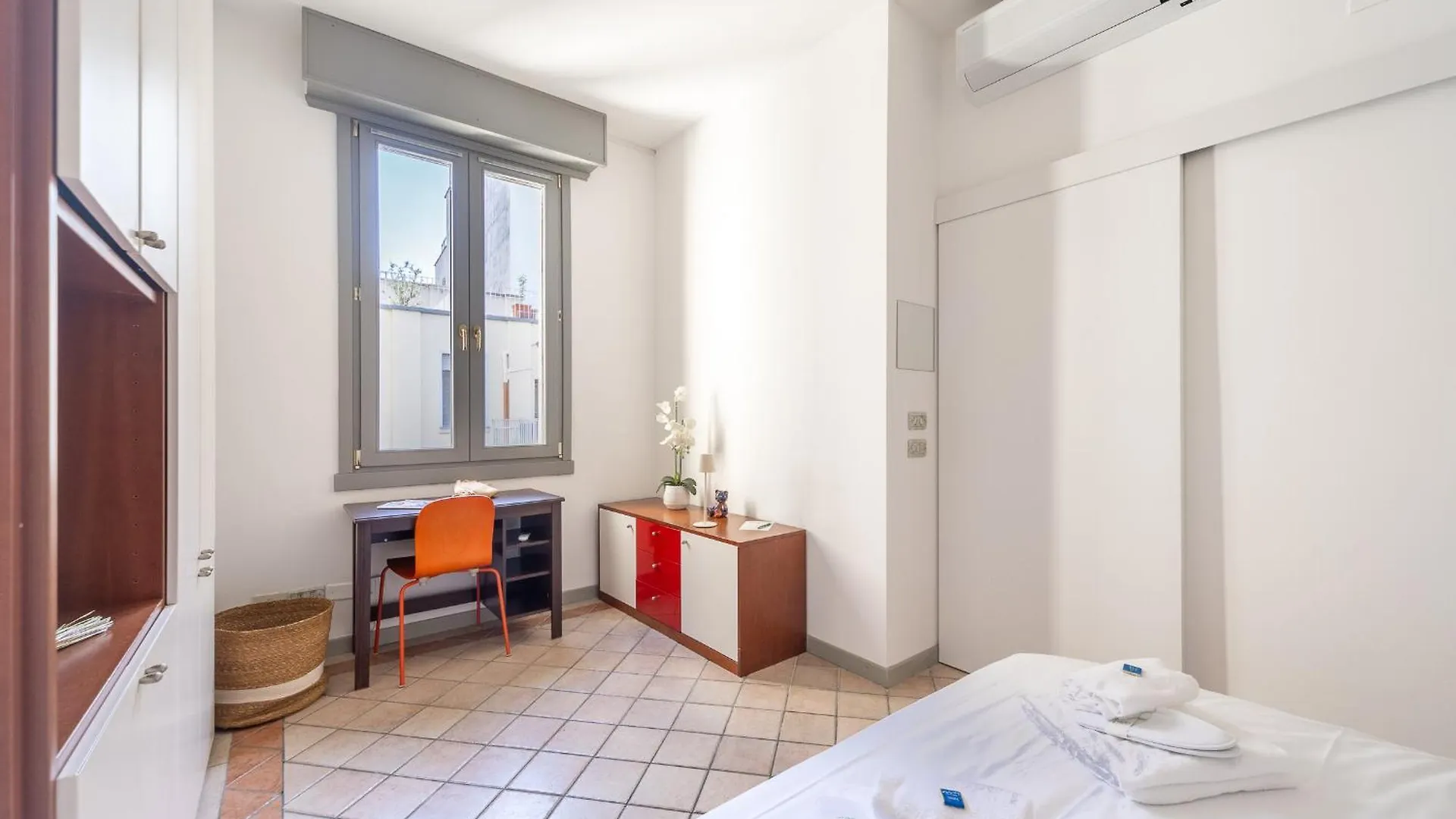 Stunning & Central 1Bdr With Terrace In Cadorna Area By Rentopolis Milan Italy