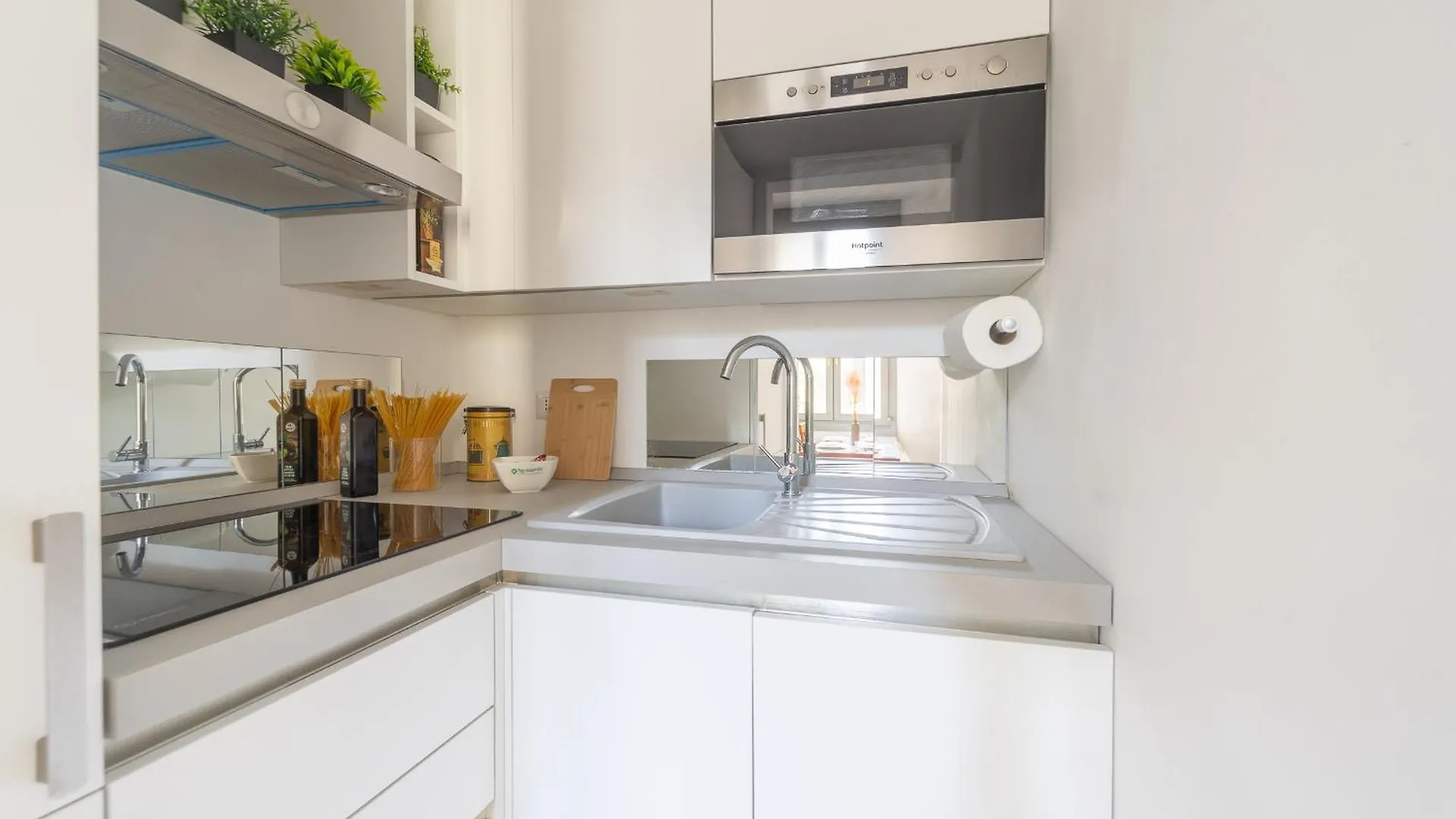 Stunning & Central 1Bdr With Terrace In Cadorna Area By Rentopolis Milan 0*,  Italy