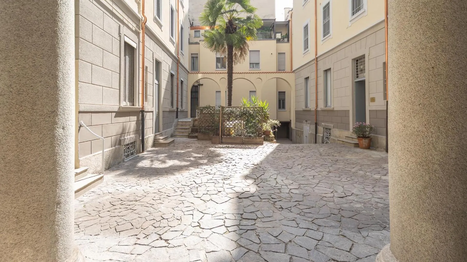 Stunning & Central 1Bdr With Terrace In Cadorna Area By Rentopolis Milan Apartment